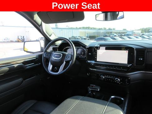 Used 2024 GMC Sierra 1500 Elevation w/ Elevation Premium Package AWD/4WD image 27