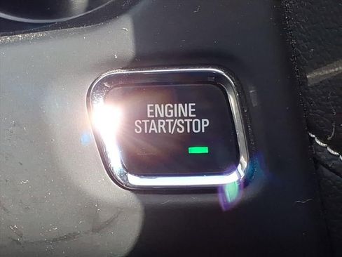 Used 2023 GMC Acadia SLE w/ Driver Convenience Package image 23