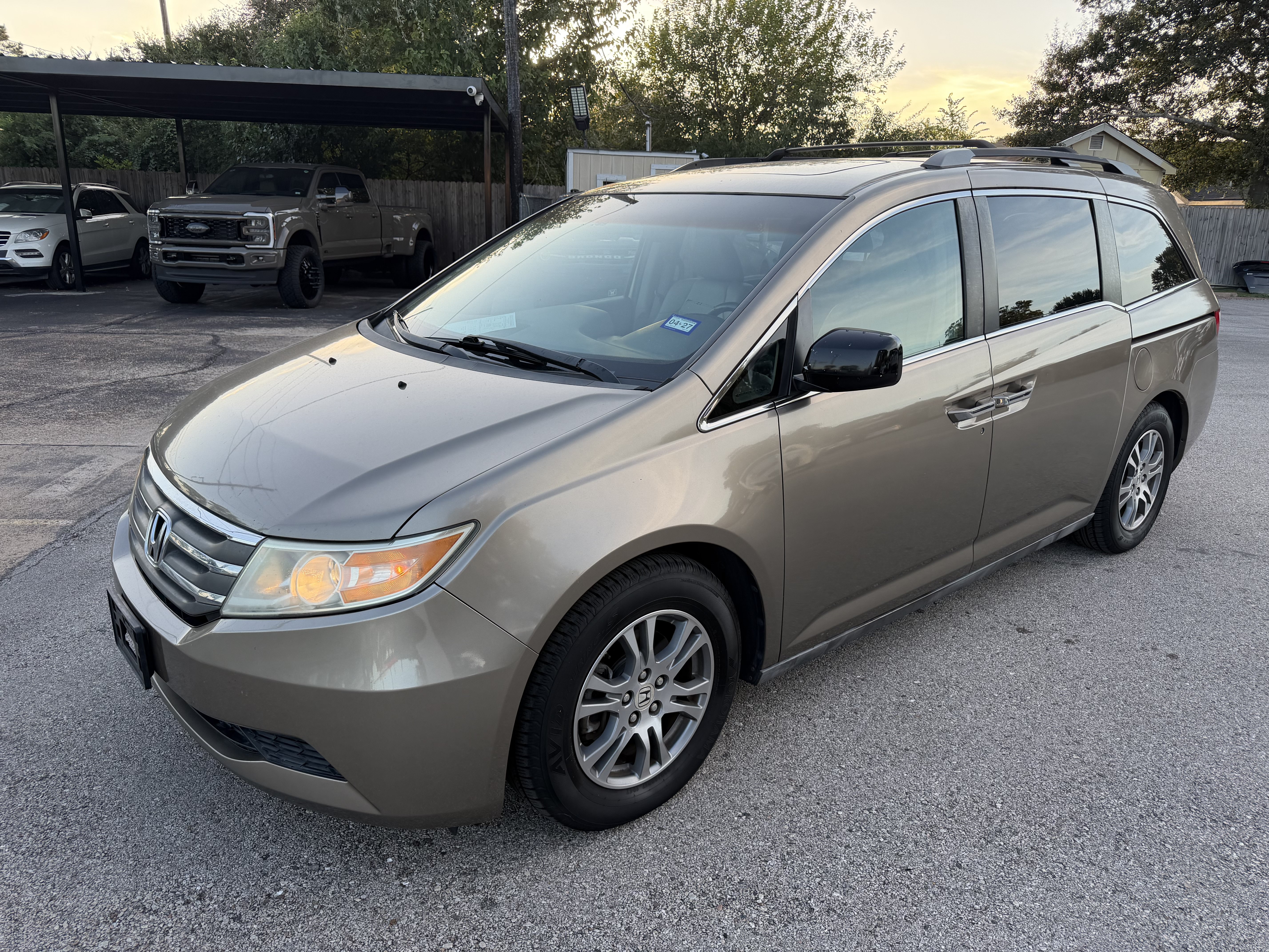 Used 2011 Honda Odyssey EX-L image 1