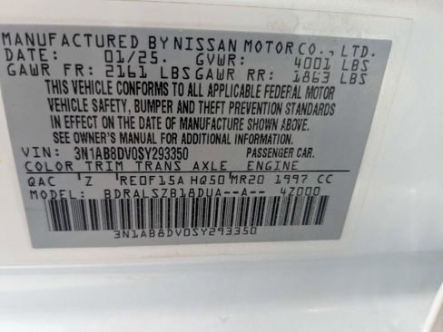 Used 2025 Nissan Sentra SR w/ SR Premium Package FWD image 15