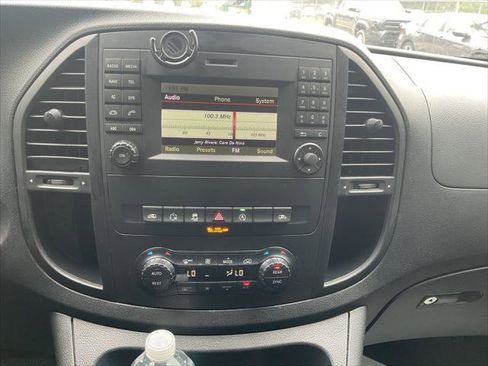 Used 2019 Mercedes-Benz Metris Passenger image 24