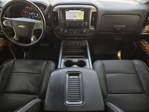 Used 2018 Chevrolet Silverado 2500 High Country w/ Duramax Plus Package AWD/4WD image 27