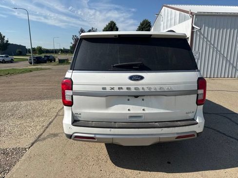 Used 2024 Ford Expedition Max XLT AWD/4WD image 11