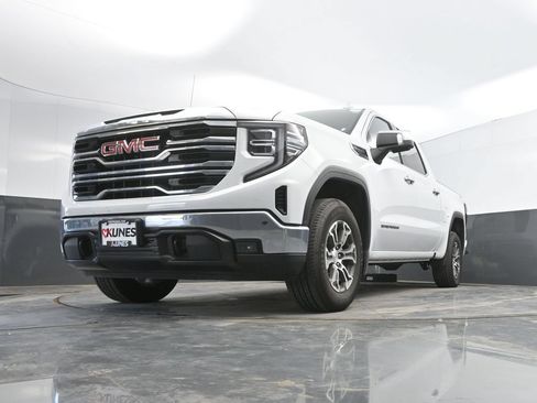 Used 2024 GMC Sierra 1500 SLT AWD/4WD image 36