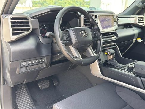 New 2026 Toyota Tundra SR5 AWD/4WD image 17