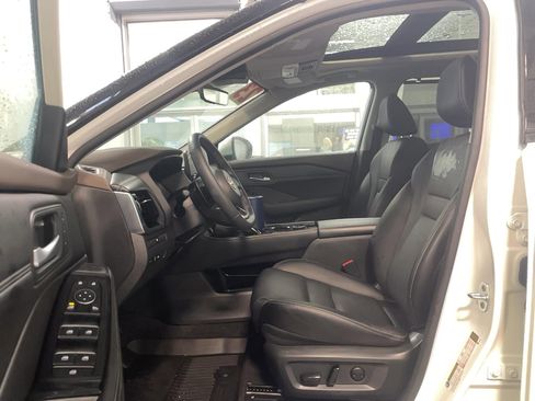 Used 2023 Nissan Rogue SL w/ SL Premium Package AWD/4WD image 6