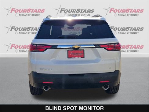 Used 2022 Chevrolet Traverse LT image 5