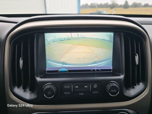 Used 2018 GMC Canyon Denali image 28