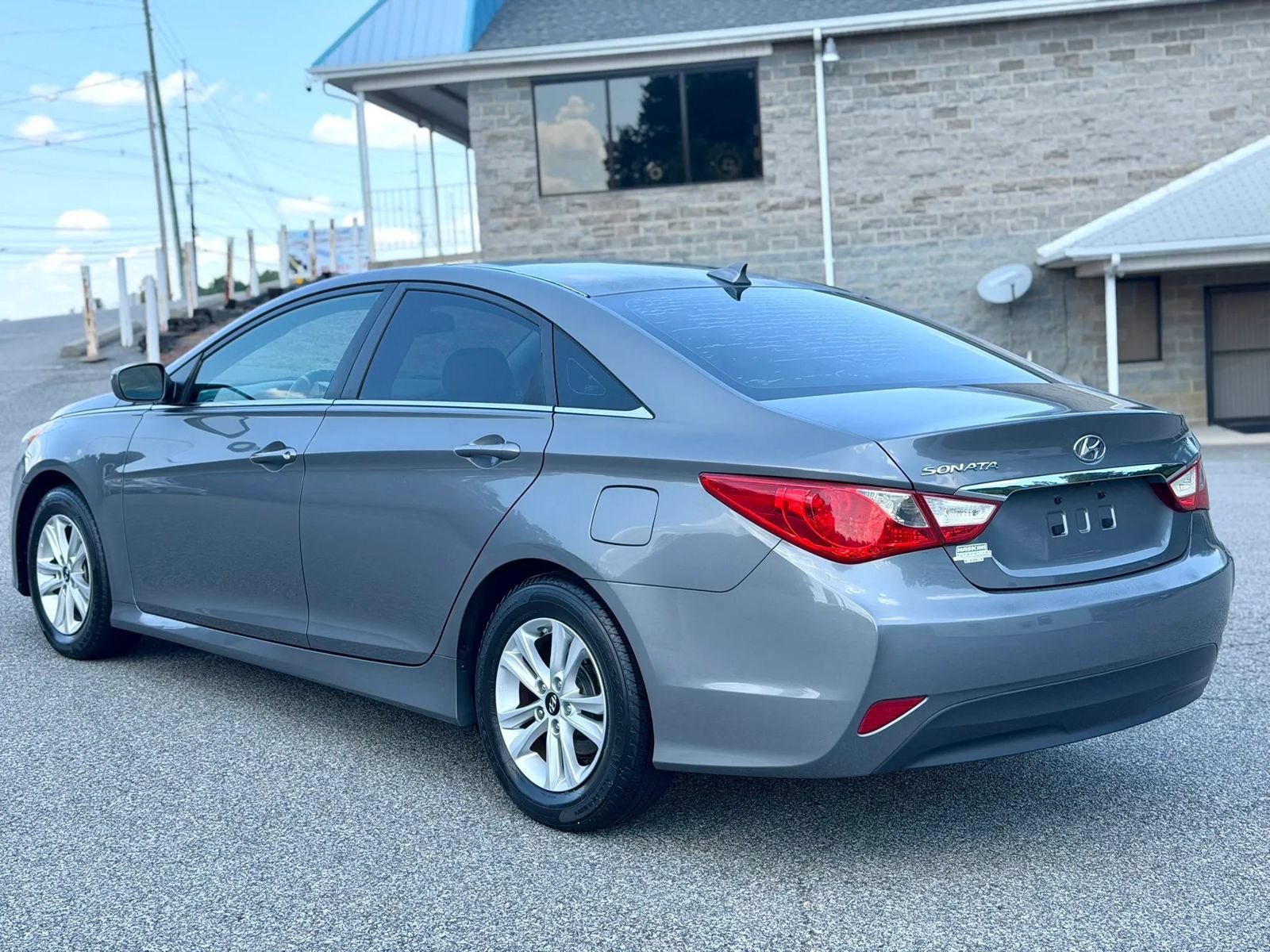 Used 2014 Hyundai Sonata GLS w/ Popular Equipment Group 2 FWD image 3