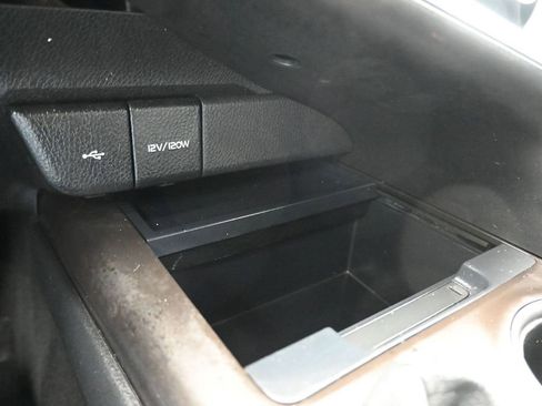 Used 2021 Toyota Camry SE FWD image 21