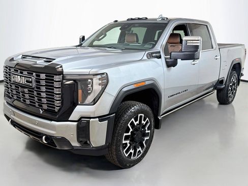 Used 2026 GMC Sierra 2500 Denali Ultimate AWD/4WD image 1