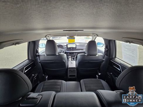Used 2025 Mitsubishi Outlander SE FWD image 47