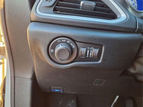 New 2026 Chrysler Voyager LX FWD image 16