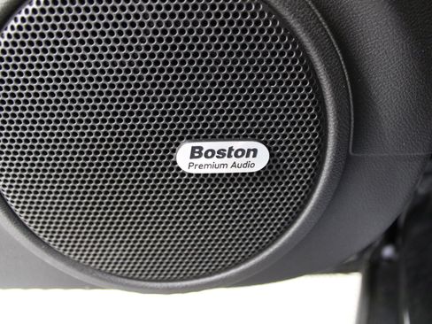 Used 2010 Chevrolet Camaro SS w/ RS Package image 8