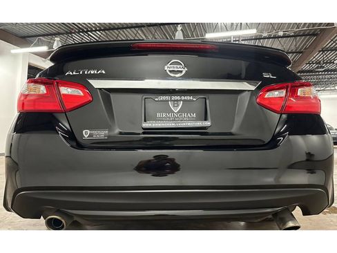 Used 2016 Nissan Altima 2.5 SL w/ 2.5 Technology Package FWD image 14