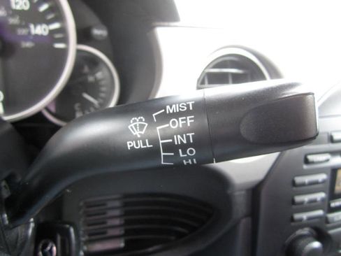 Used 2010 MAZDA MX-5 Miata Sport image 29