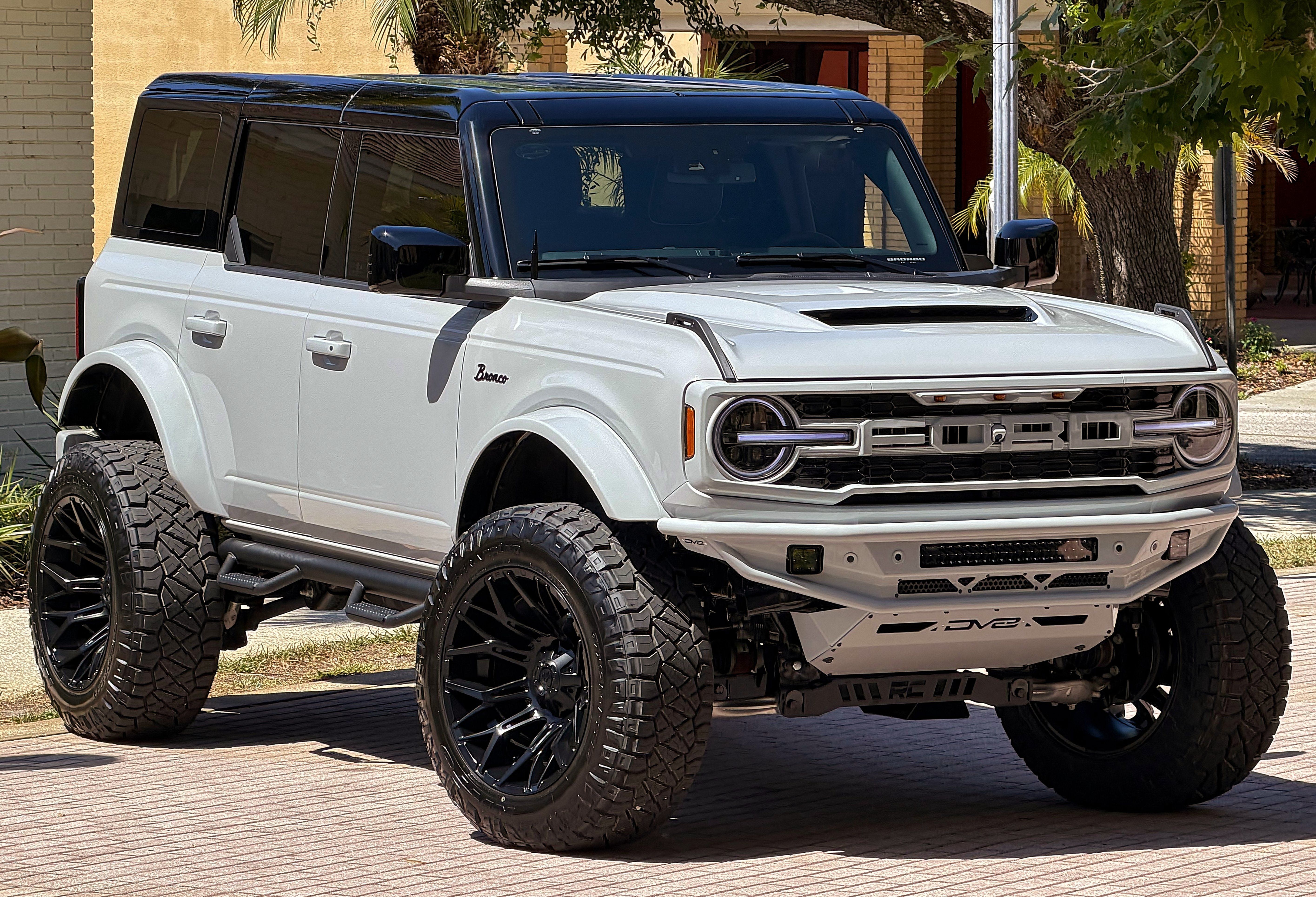 Used 2026 Ford Bronco Outer Banks AWD/4WD image 4
