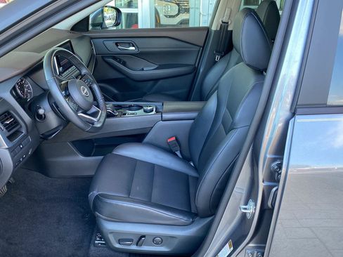 Certified 2023 Nissan Rogue SV w/ SV Premium B Package AWD/4WD image 19