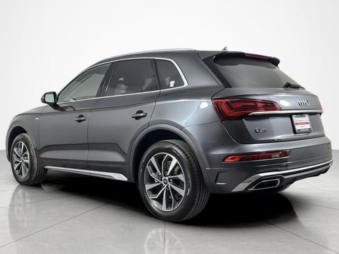 Used 2023 Audi Q5 2.0T Premium Plus w/ Premium Plus Package AWD/4WD image 3
