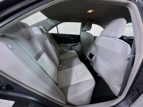 Used 2013 Toyota Camry LE image 23