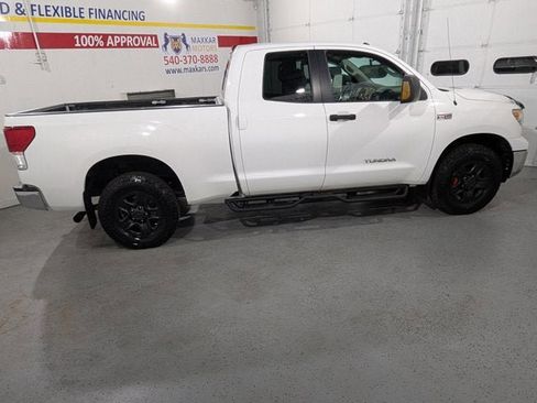 Used 2012 Toyota Tundra 4x4 Double Cab w/ Tow Pkg image 8