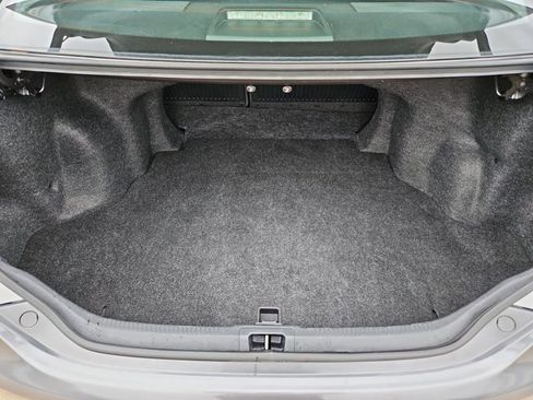 Used 2014 Toyota Camry SE image 6