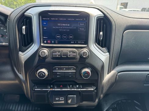 Used 2020 Chevrolet Silverado 1500 LT w/ Remote Start Package AWD/4WD image 4