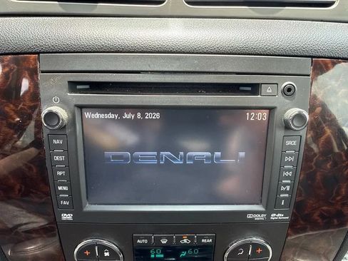 Used 2013 GMC Yukon Denali AWD/4WD image 22