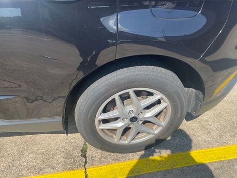 Used 2023 Ford Edge SEL AWD/4WD image 4