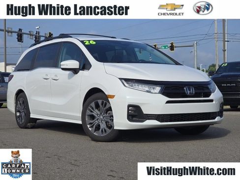 Used 2026 Honda Odyssey Touring image 2
