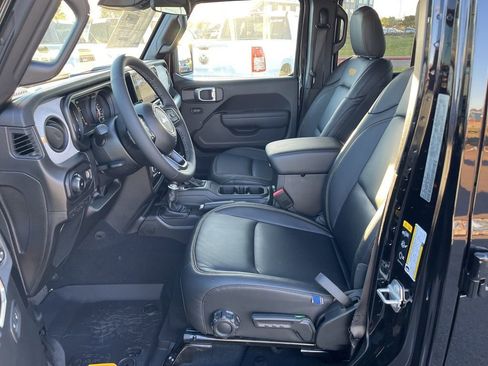 New 2026 Jeep Wrangler Unlimited Sport AWD/4WD image 31