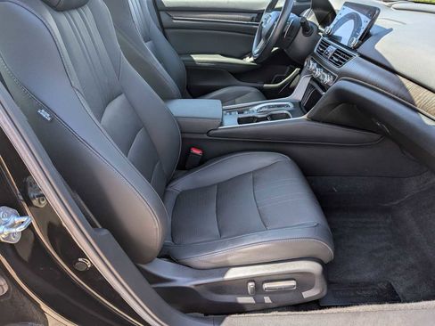 Used 2021 Honda Accord Touring image 21