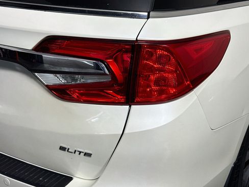 Used 2018 Honda Odyssey Elite image 32