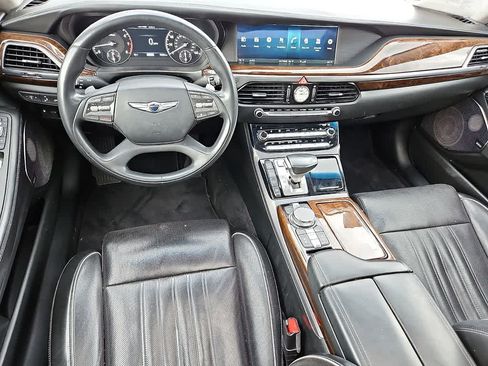 Used 2018 Genesis G90 3.3T Premium AWD/4WD image 10