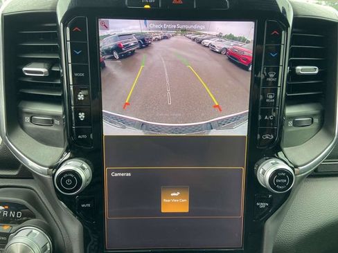 Used 2025 RAM 1500 Laramie w/ Sport Appearance Package AWD/4WD image 18