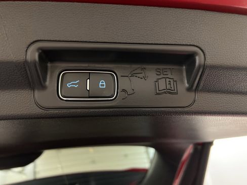 Certified 2025 Ford Explorer ST-Line image 37