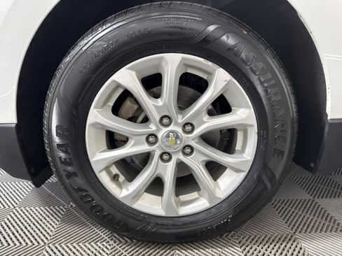 Used 2018 Chevrolet Equinox LS image 12