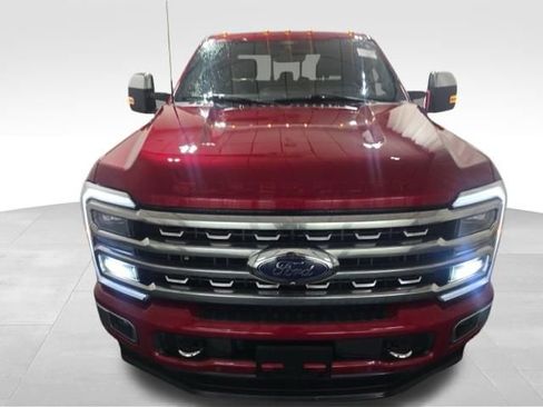 Used 2024 Ford F250 Platinum AWD/4WD image 2