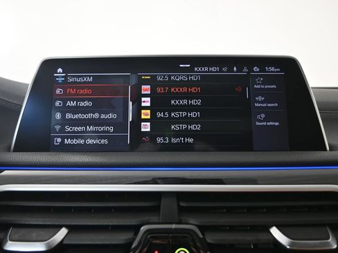 Used 2022 BMW 740i xDrive w/ M Sport Package AWD/4WD image 27