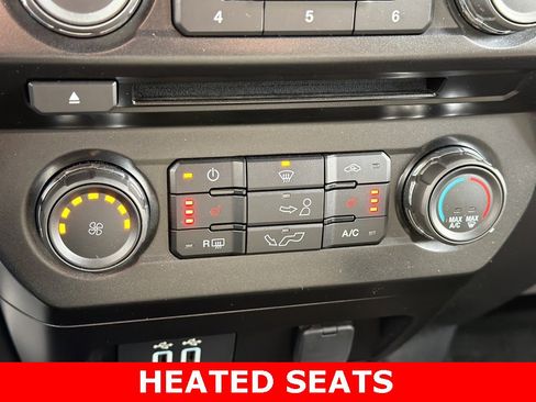 Used 2017 Ford F150 XLT w/ Equipment Group 302A Luxury image 4