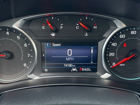 Used 2020 Chevrolet Equinox LT w/ Driver Convenience Package image 23