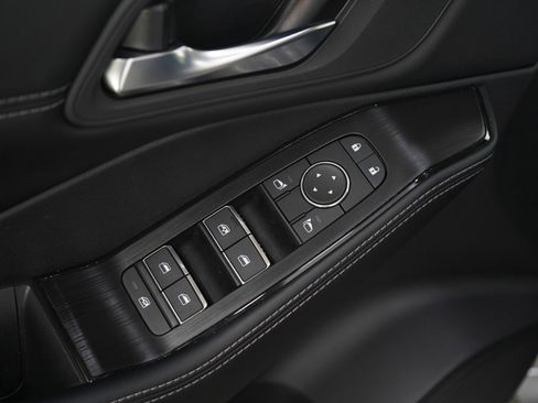 Used 2025 Nissan Rogue SL image 20