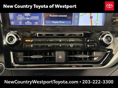 Used 2021 Toyota Highlander Platinum image 19