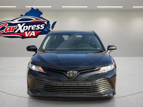 Used 2018 Toyota Camry LE w/ Convenience Package image 3