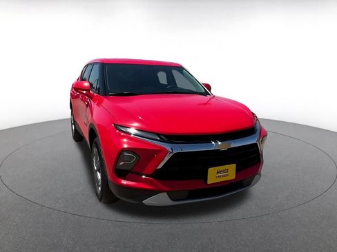 Used 2026 Chevrolet Blazer LT FWD image 3
