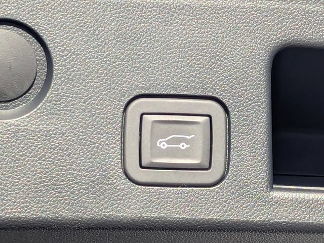Used 2025 Chevrolet Equinox LT w/ Convenience Package II AWD/4WD image 13