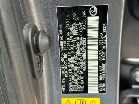 Used 2018 Lexus ES 350 w/ Navigation System Package image 28