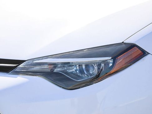 Certified 2019 Toyota Corolla LE image 8