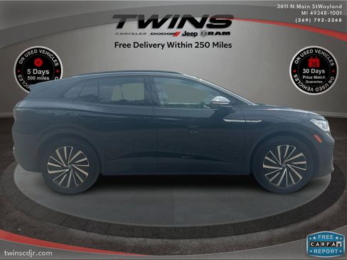 Used 2024 Volkswagen ID.4 S image 2