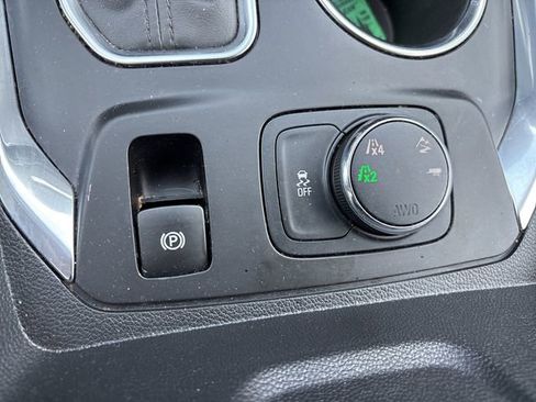 Used 2020 Chevrolet Traverse LT AWD/4WD image 31